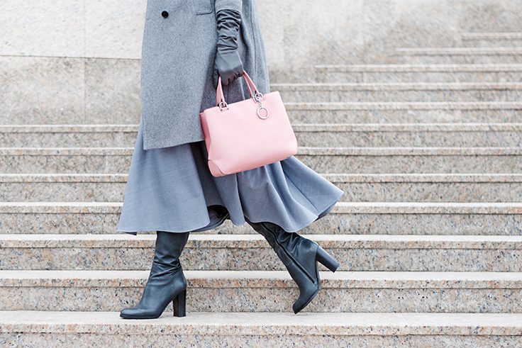 Looks con falda en invierno consejos para no pasar frio